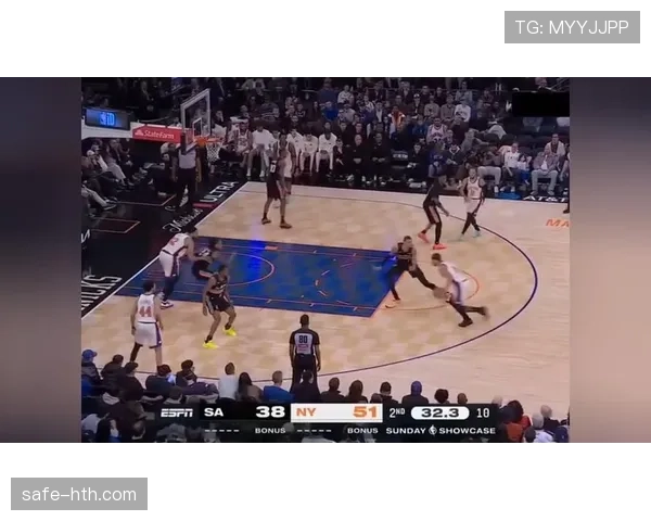 王牌队4次抢断2次盖帽，防守端数据反映比赛强度